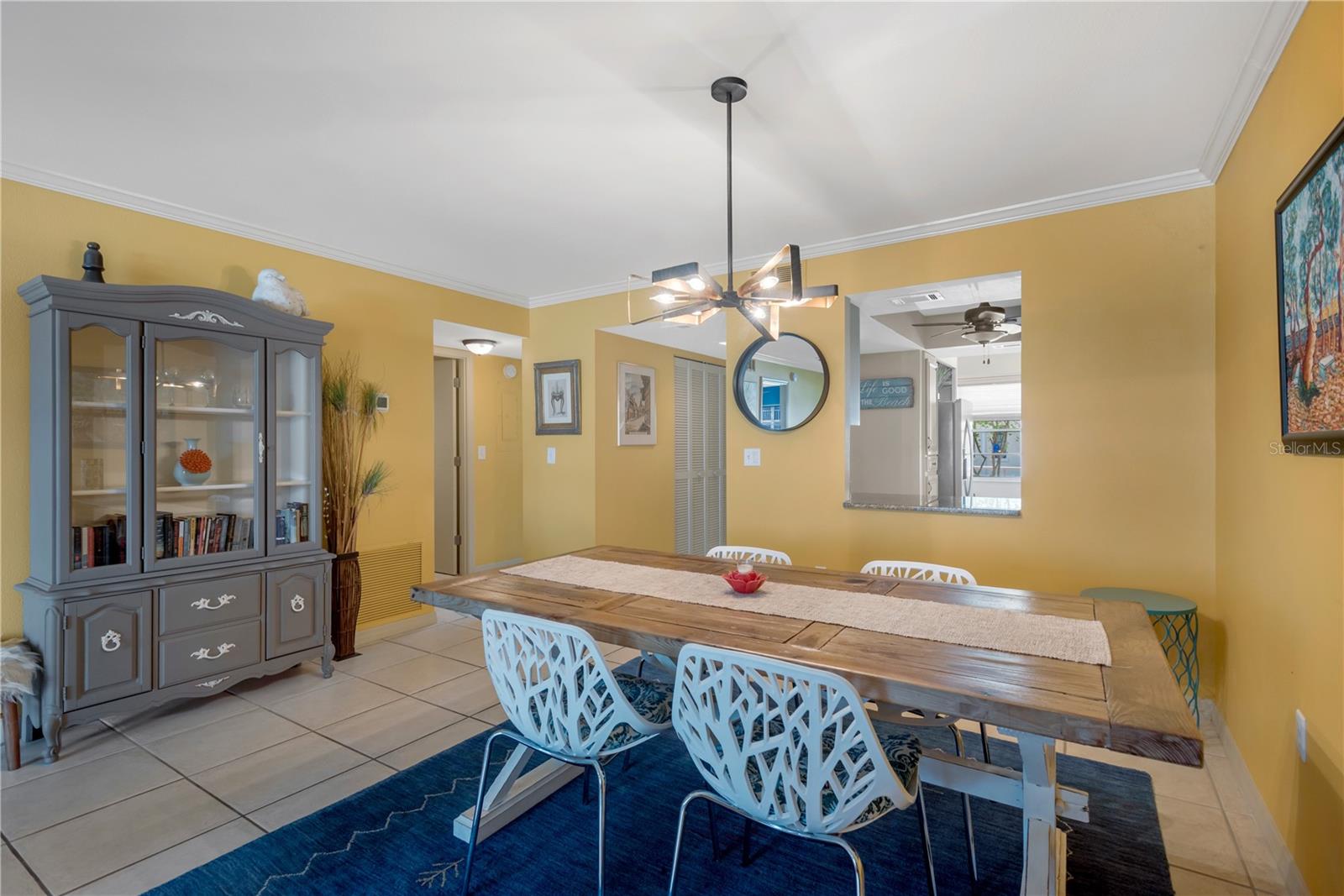 Image 11 of 52 For 1650 1st Avenue W 106b