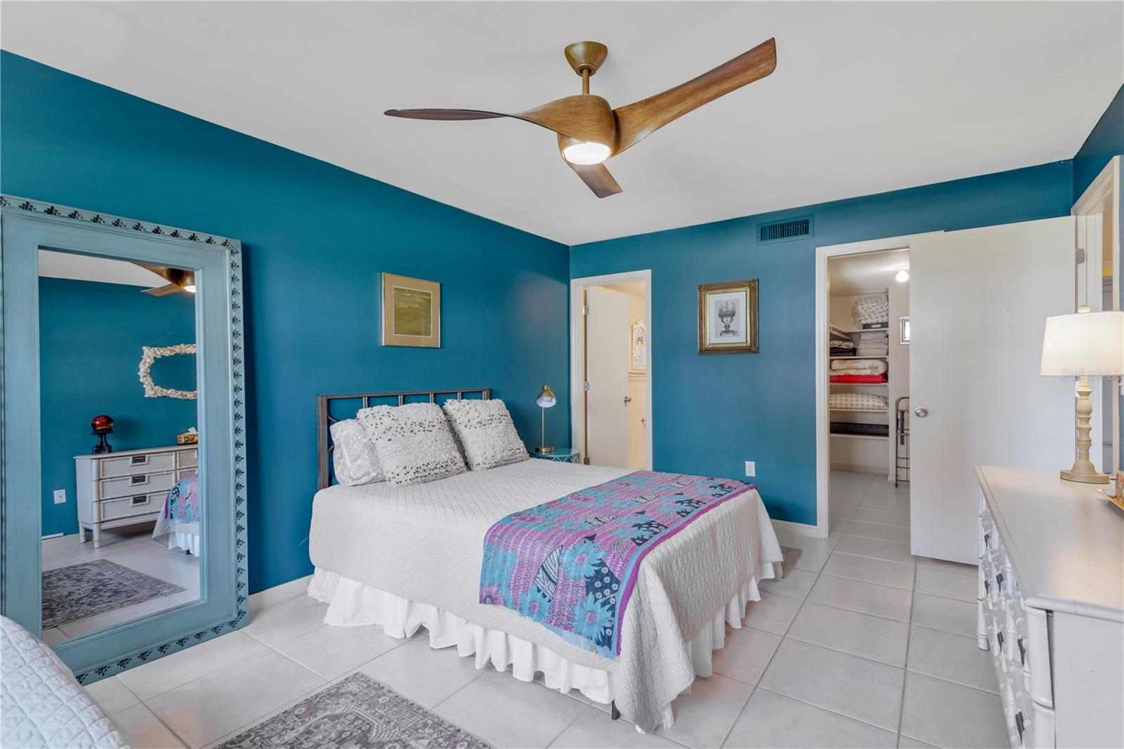 Image 18 of 52 For 1650 1st Avenue W 106b