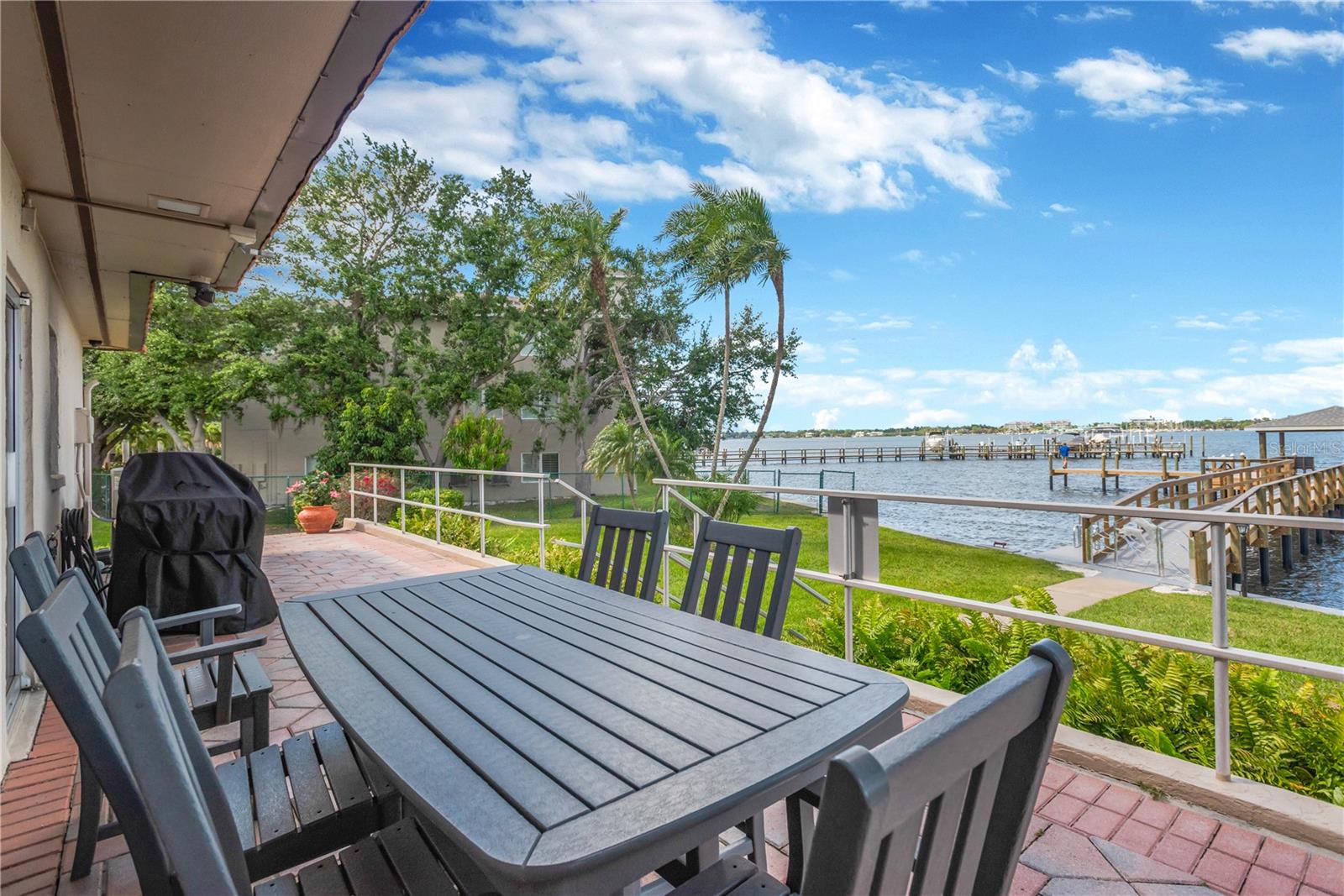 Image 33 of 52 For 1650 1st Avenue W 106b