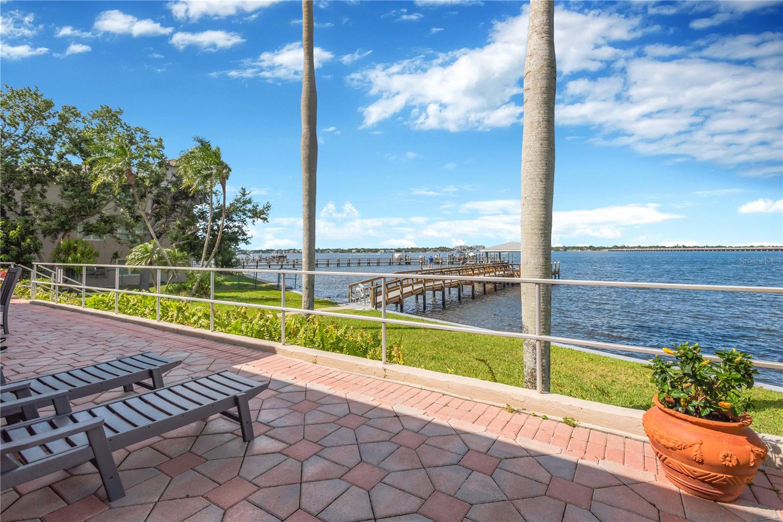 Image 34 of 52 For 1650 1st Avenue W 106b