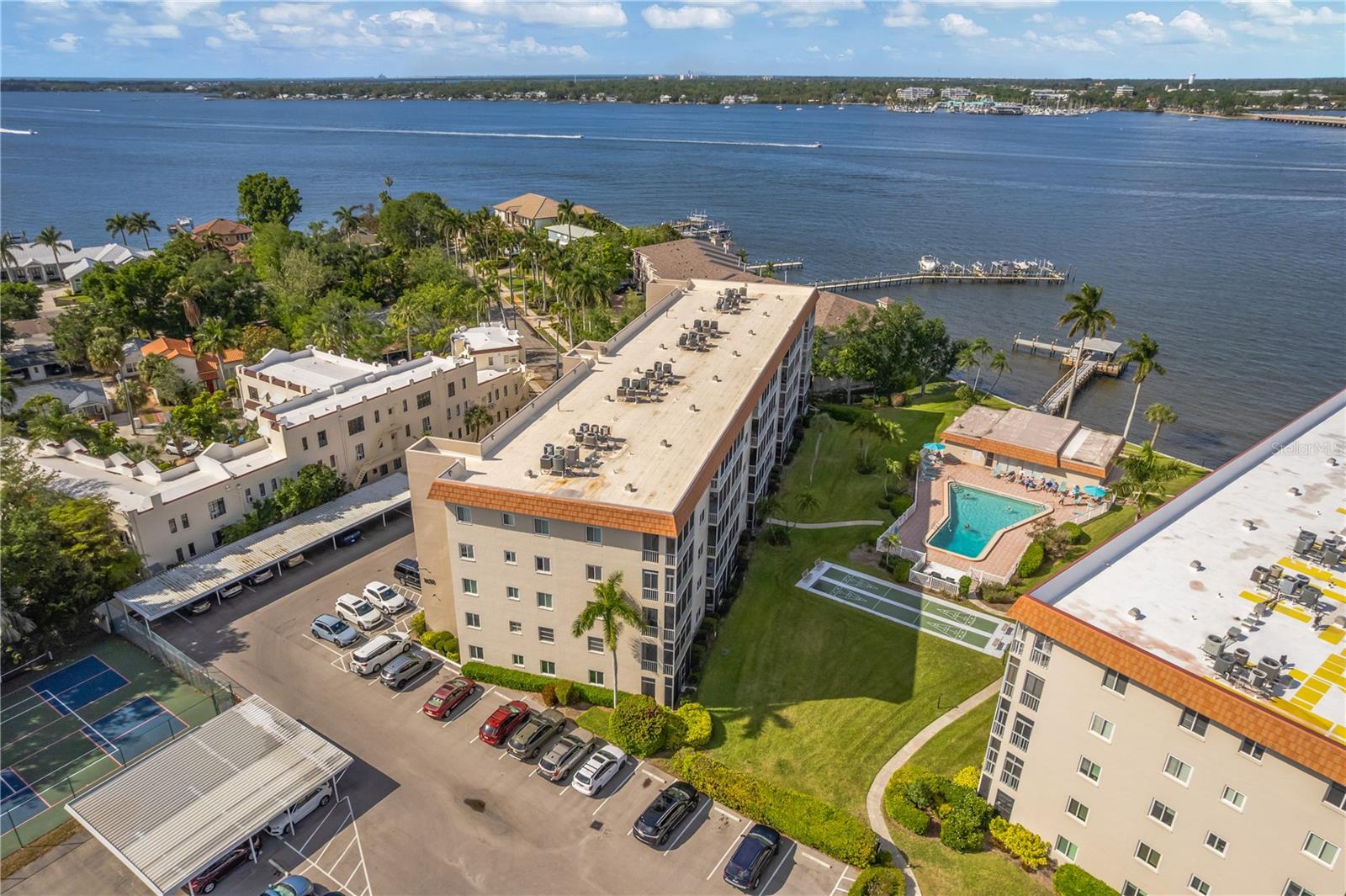 Image 49 of 52 For 1650 1st Avenue W 106b