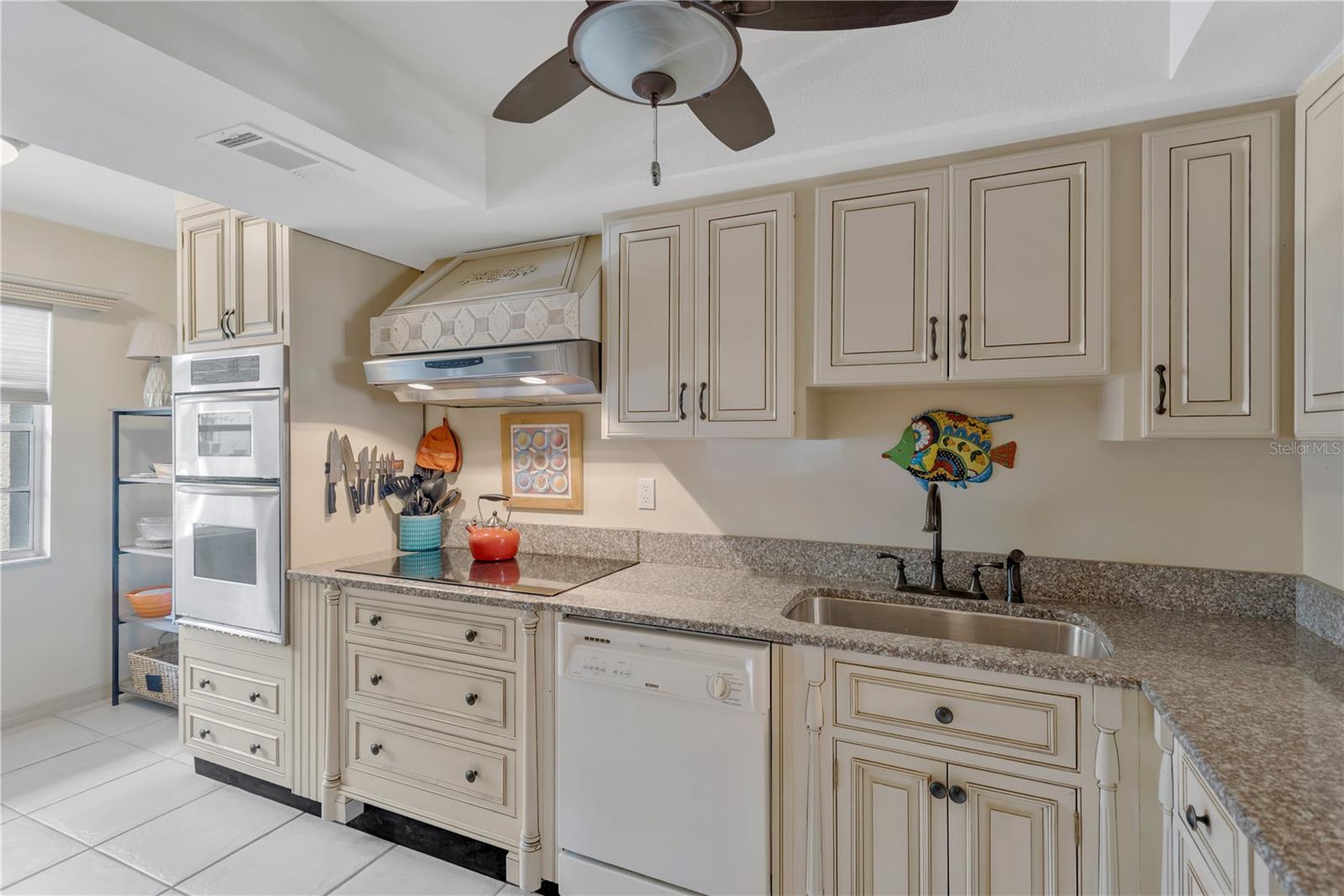 Image 7 of 52 For 1650 1st Avenue W 106b