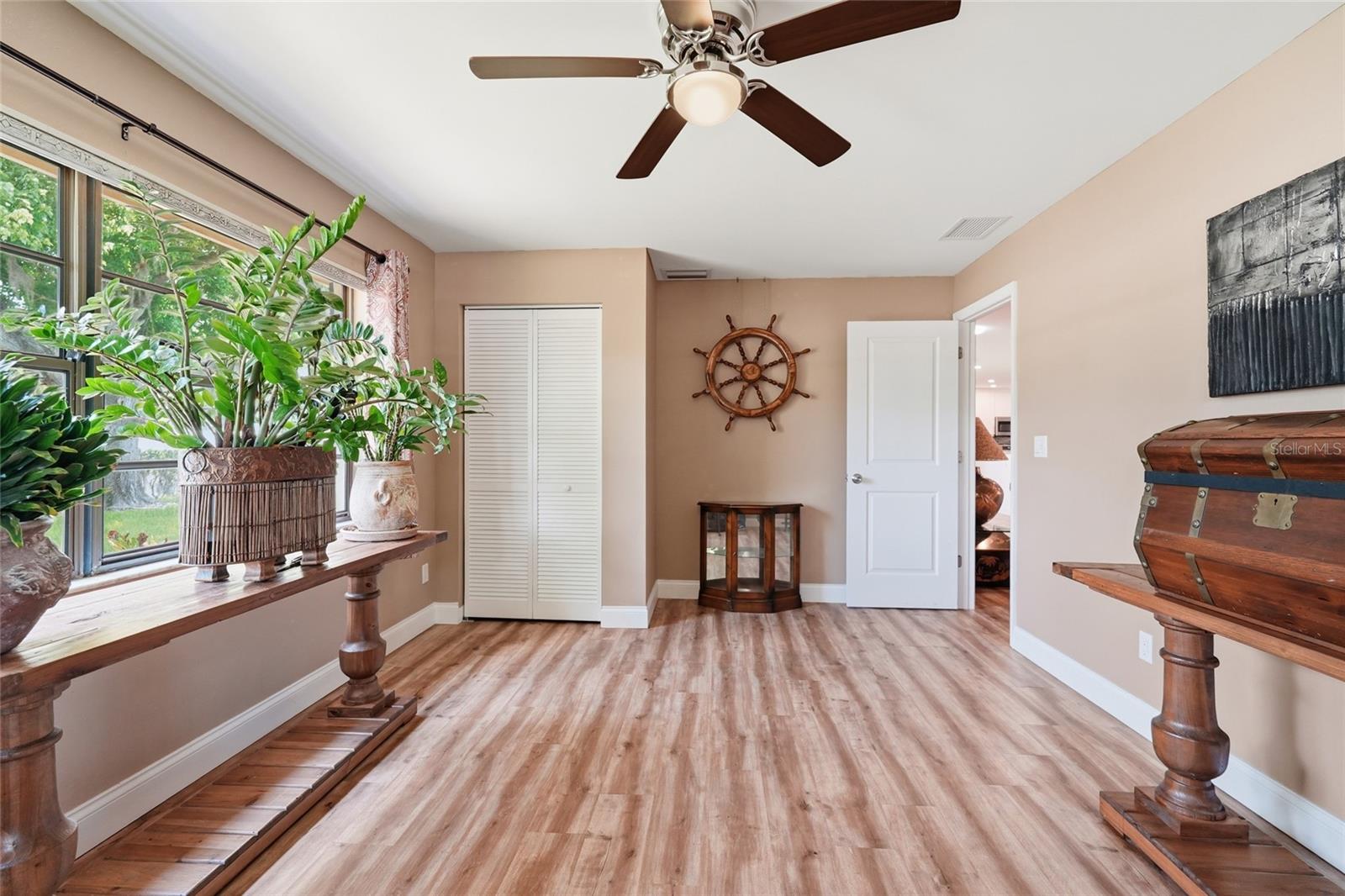 Image 18 of 35 For 7101 Fairway Bend Circle