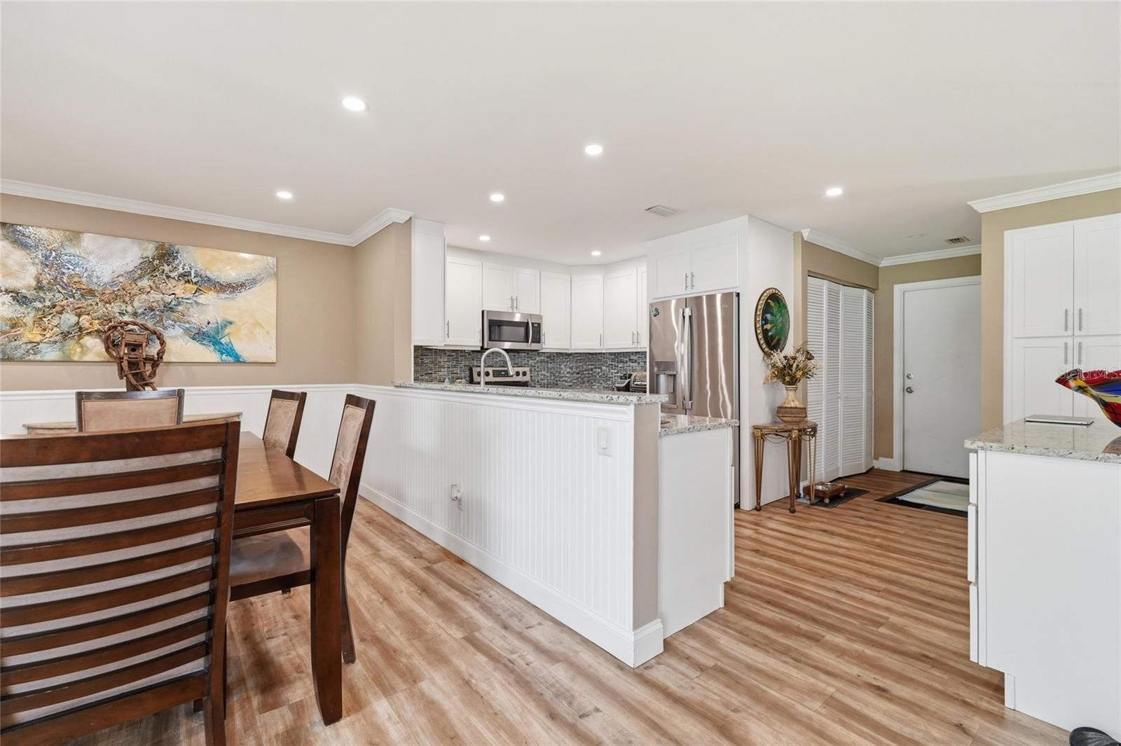 Image 25 of 35 For 7101 Fairway Bend Circle