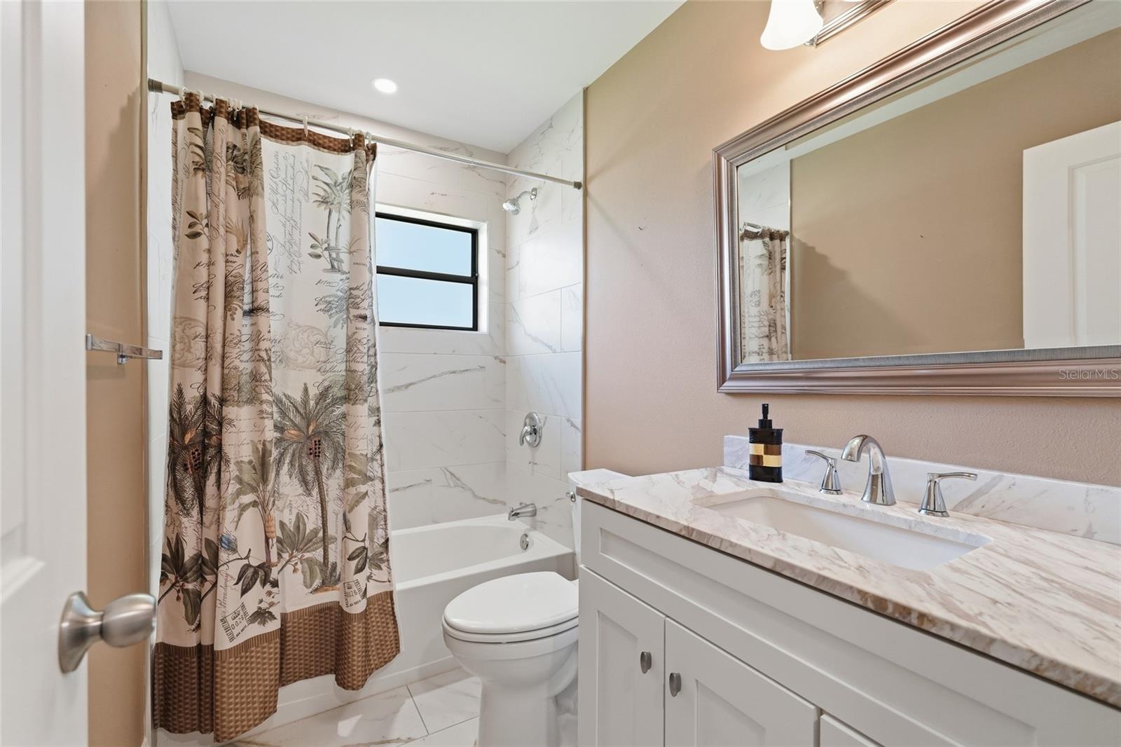 Image 27 of 35 For 7101 Fairway Bend Circle