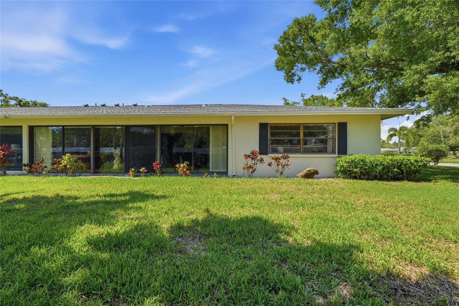 Image 32 of 35 For 7101 Fairway Bend Circle