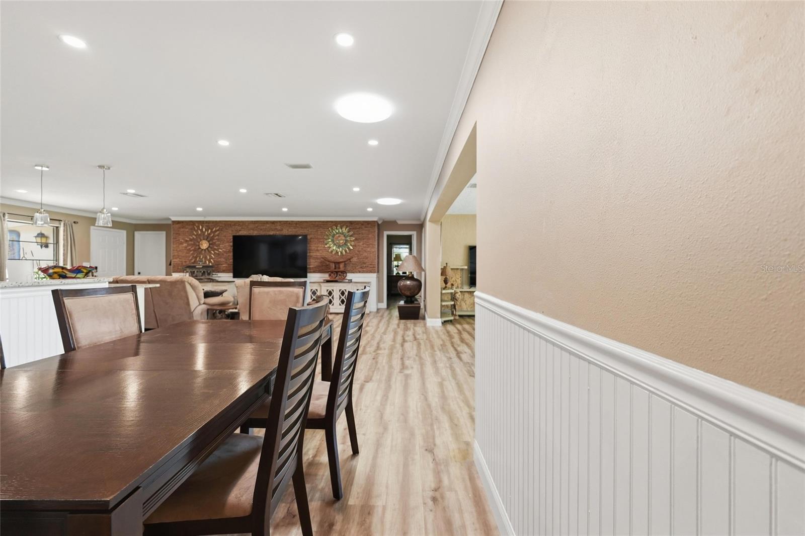 Image 7 of 35 For 7101 Fairway Bend Circle