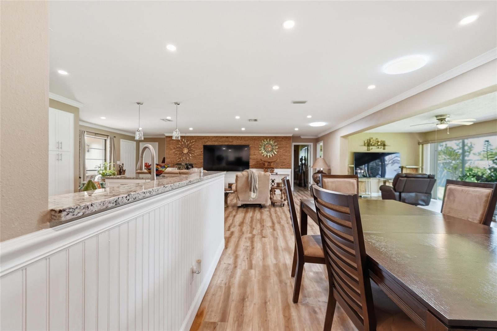 Image 9 of 35 For 7101 Fairway Bend Circle