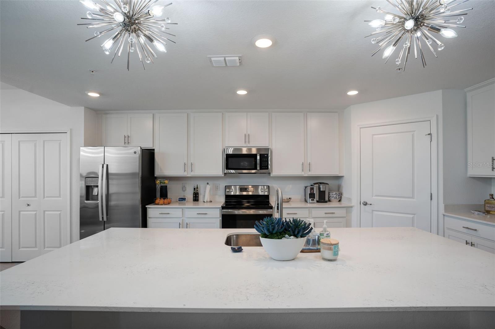 Image 11 of 25 For 12440 Wellen Golf Street 105