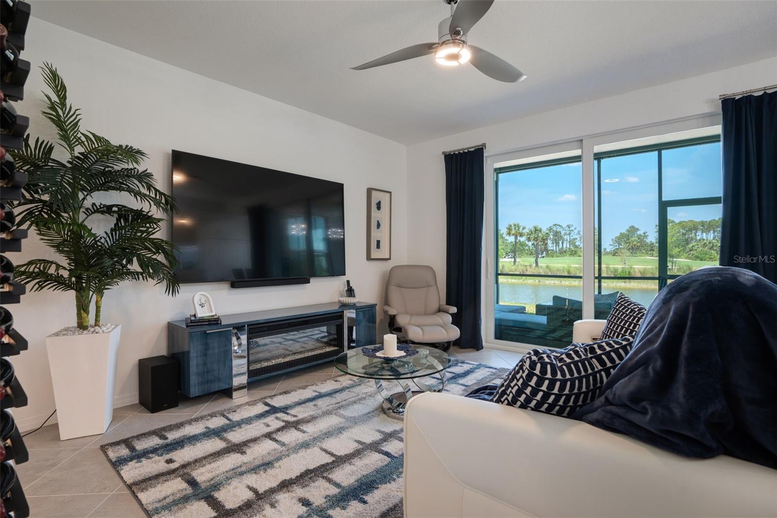 Image 18 of 25 For 12440 Wellen Golf Street 105