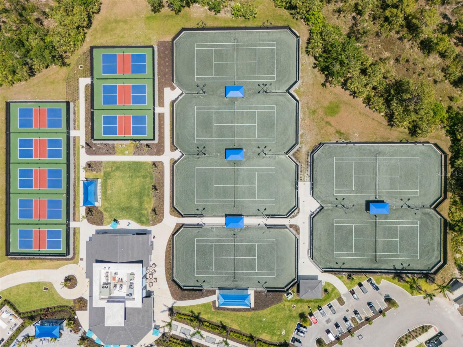 Image 23 of 25 For 12440 Wellen Golf Street 105