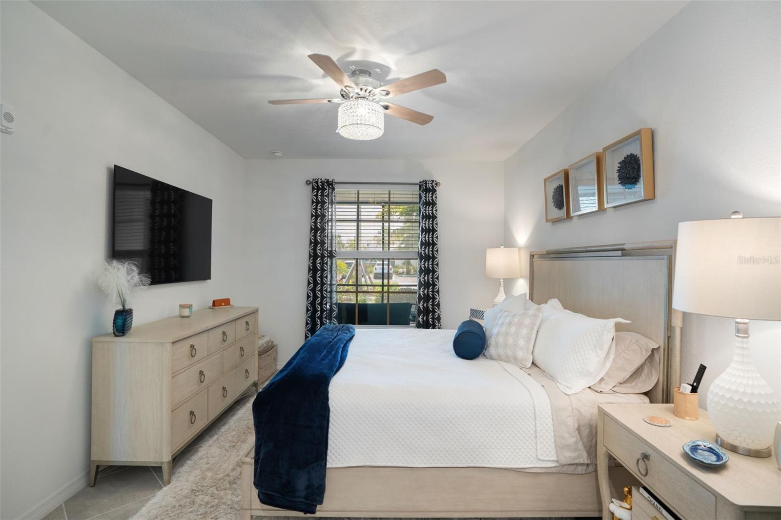 Image 5 of 25 For 12440 Wellen Golf Street 105