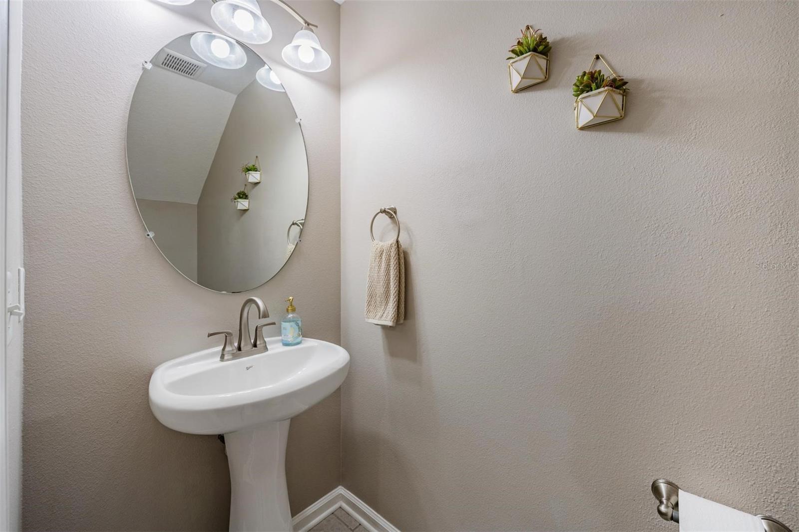 Image 10 of 33 For 2819 Conch Hollow Drive