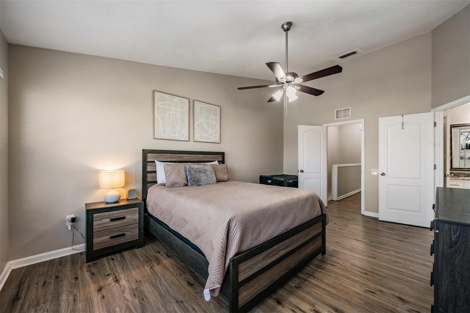 Image 14 of 33 For 2819 Conch Hollow Drive