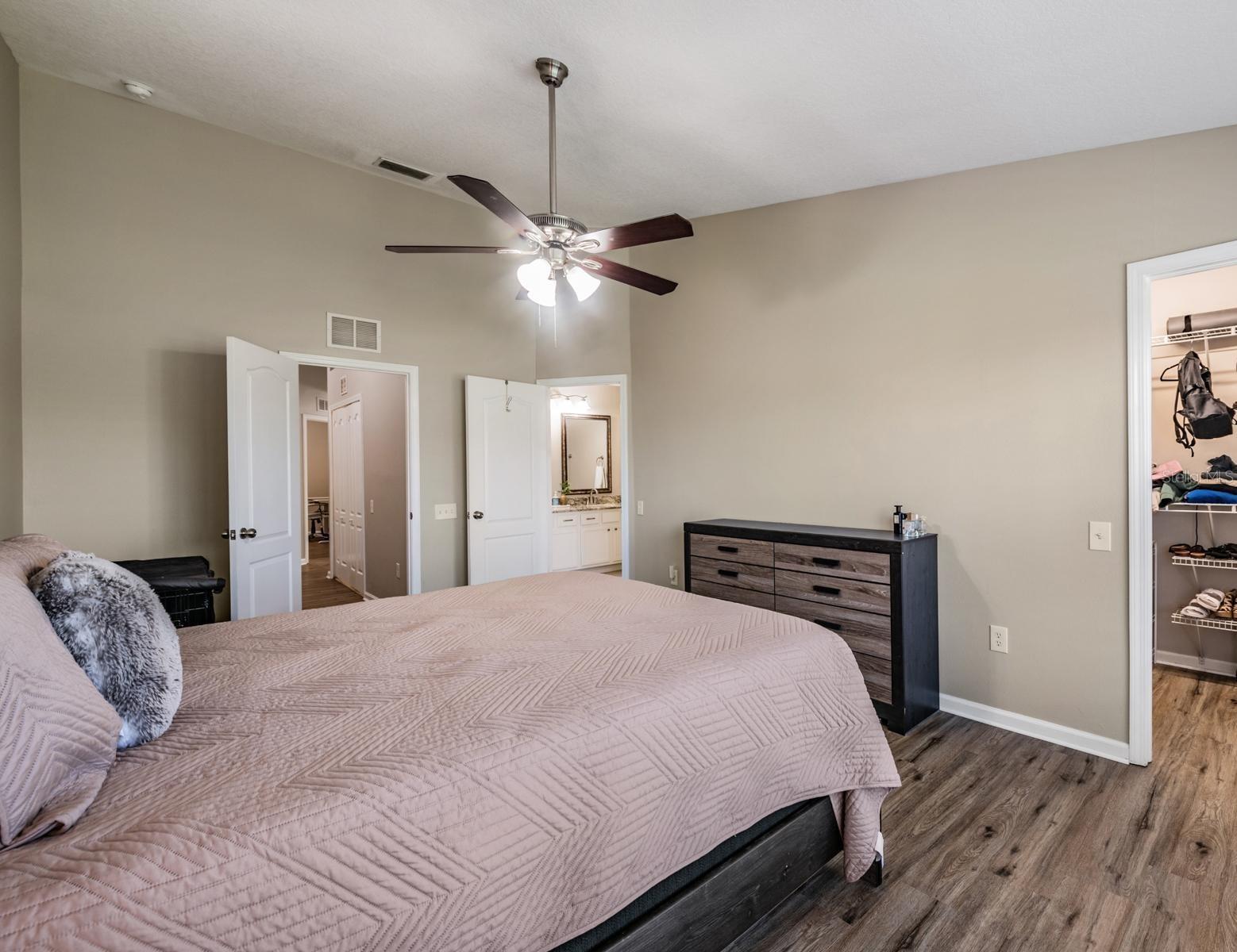 Image 16 of 33 For 2819 Conch Hollow Drive