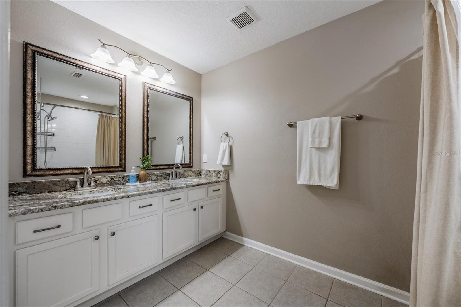 Image 18 of 33 For 2819 Conch Hollow Drive