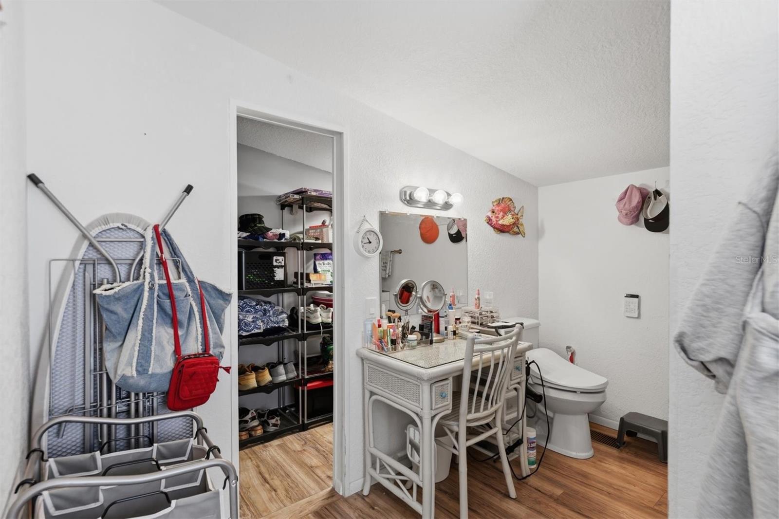 Image 19 of 34 For 1674 University Pkwy  41