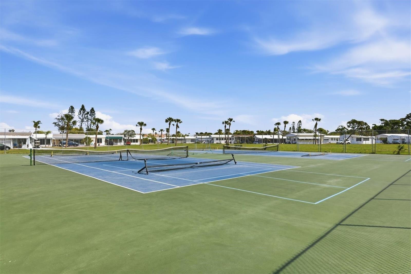 Image 31 of 34 For 1674 University Pkwy  41