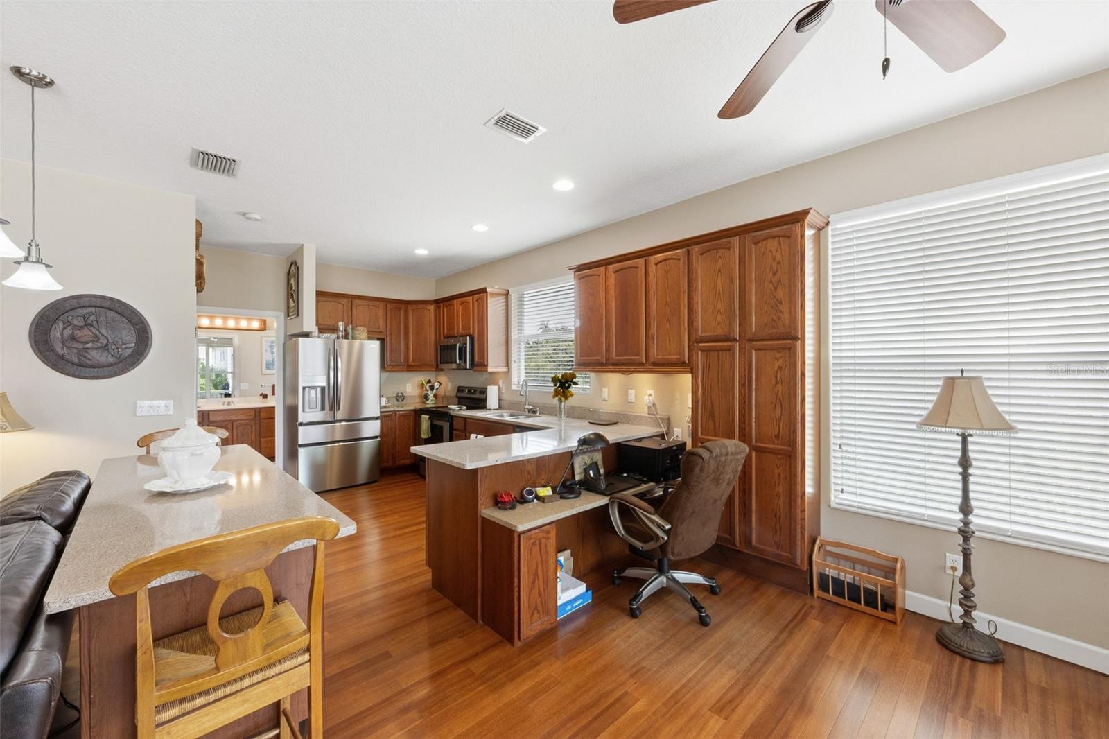 Image 11 of 55 For 310 13th Avenue W