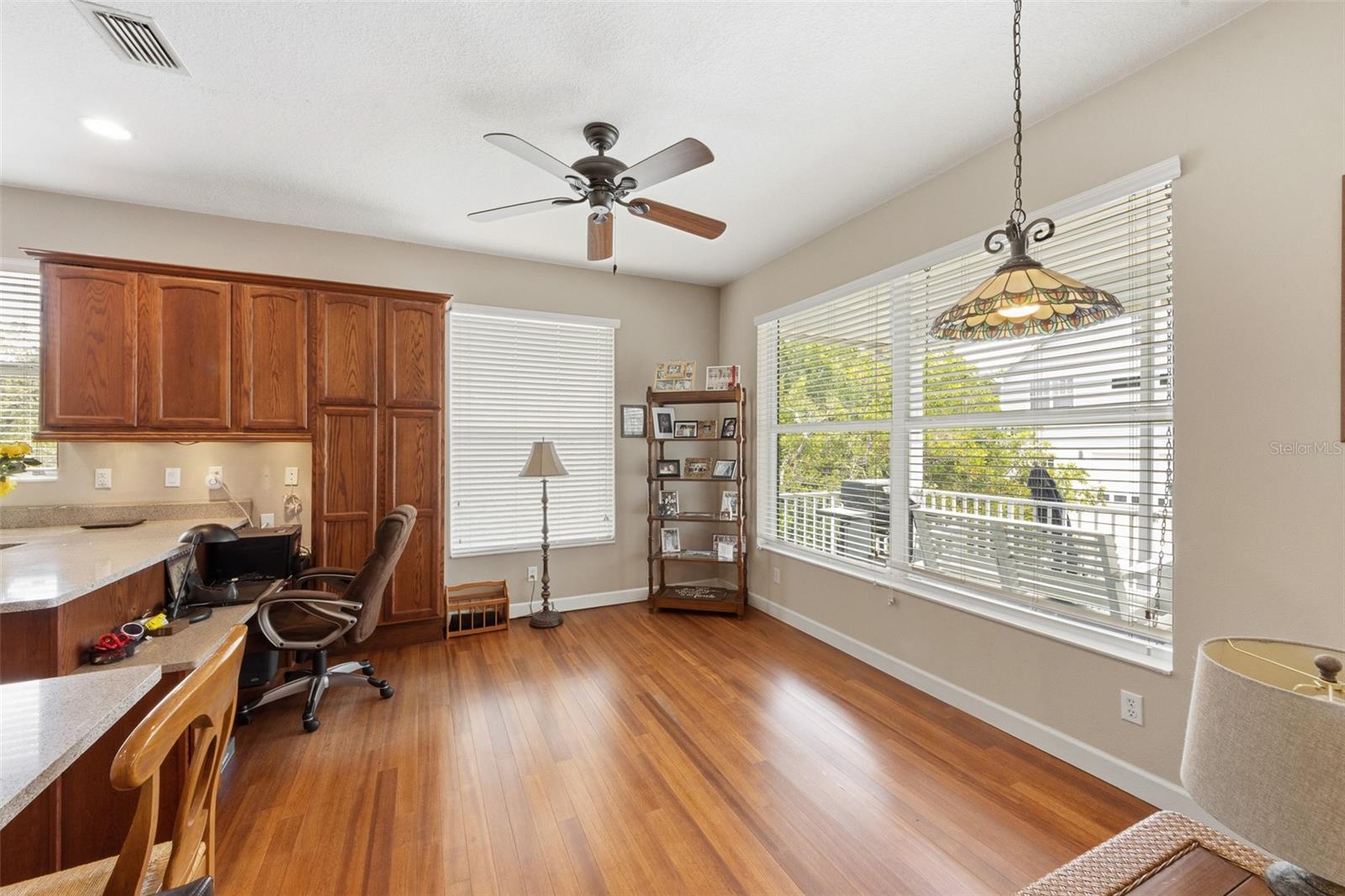 Image 12 of 55 For 310 13th Avenue W