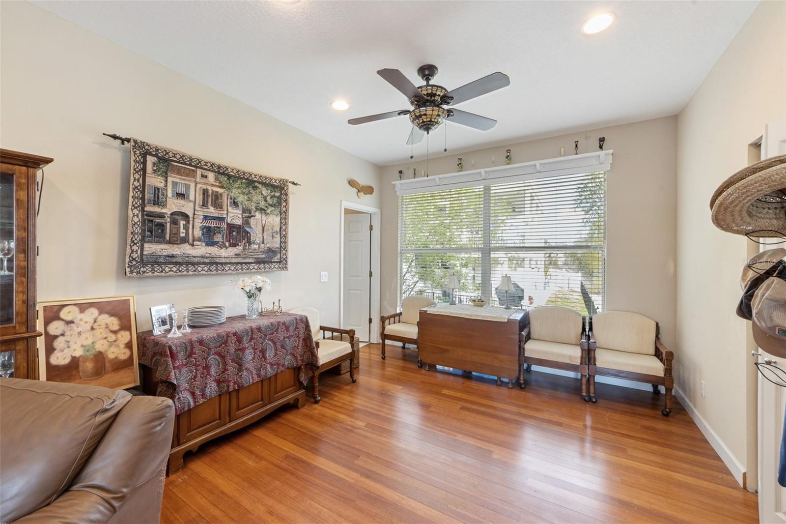 Image 16 of 55 For 310 13th Avenue W
