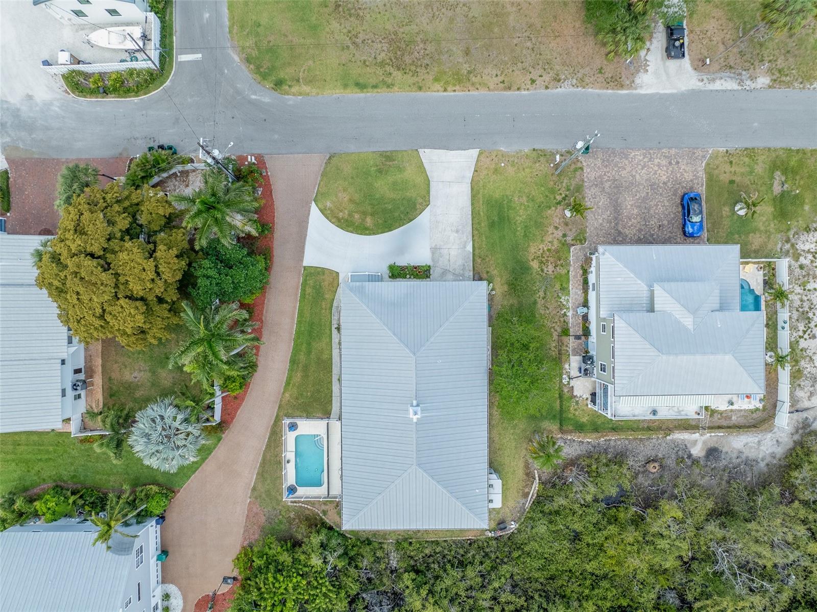 Image 44 of 55 For 310 13th Avenue W