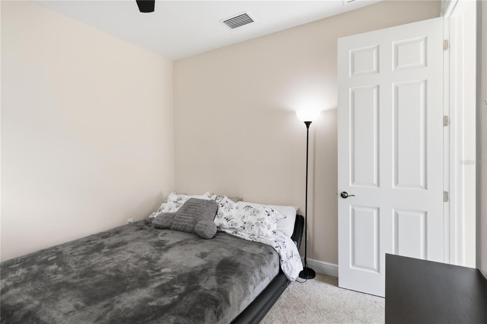 Image 17 of 44 For 14806 Summer Branch Drive