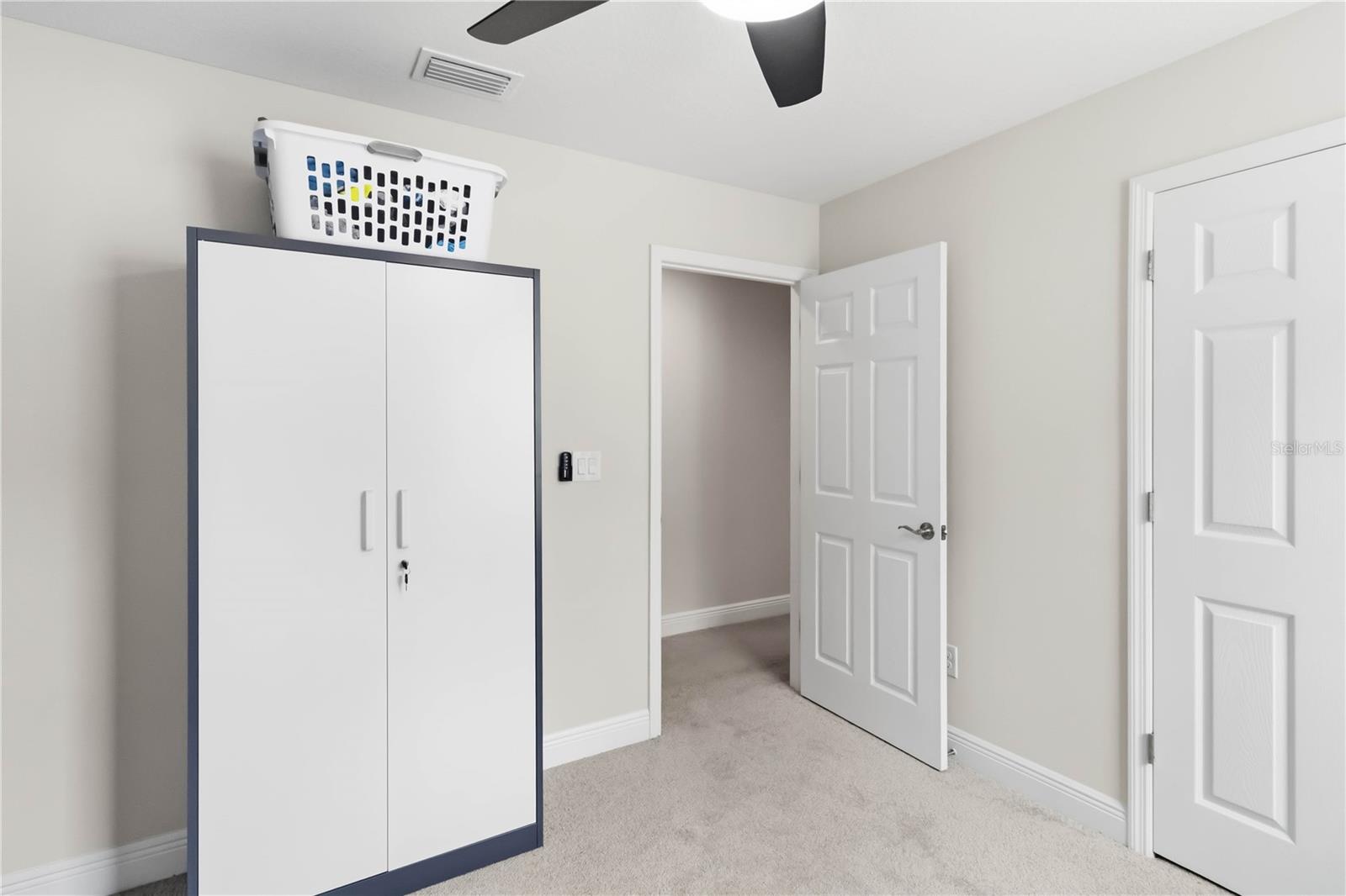 Image 28 of 44 For 14806 Summer Branch Drive