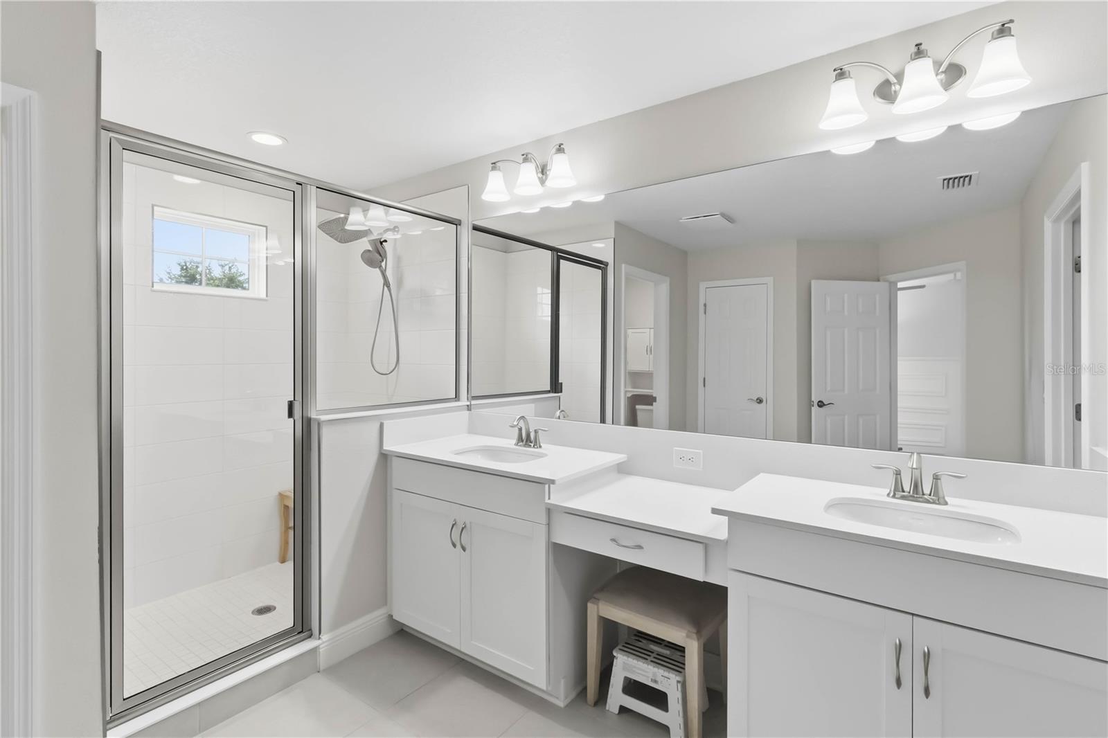 Image 38 of 44 For 14806 Summer Branch Drive