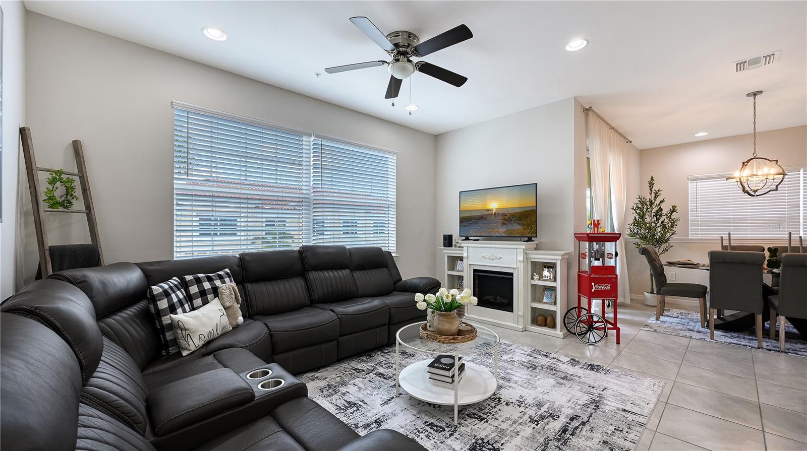 Image 11 of 36 For 4226 Frontier Lane 103