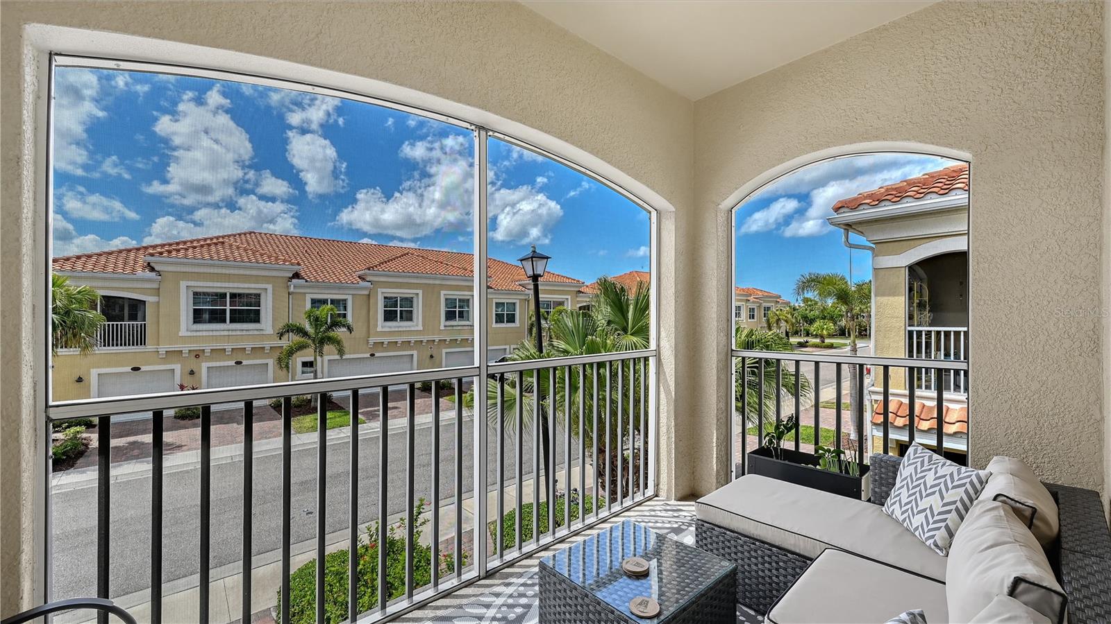 Image 16 of 36 For 4226 Frontier Lane 103