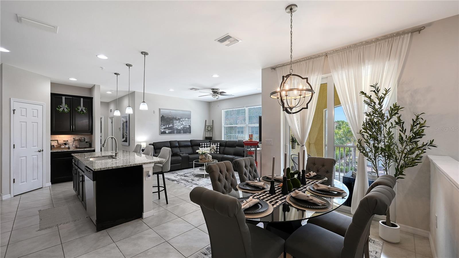 Image 7 of 36 For 4226 Frontier Lane 103