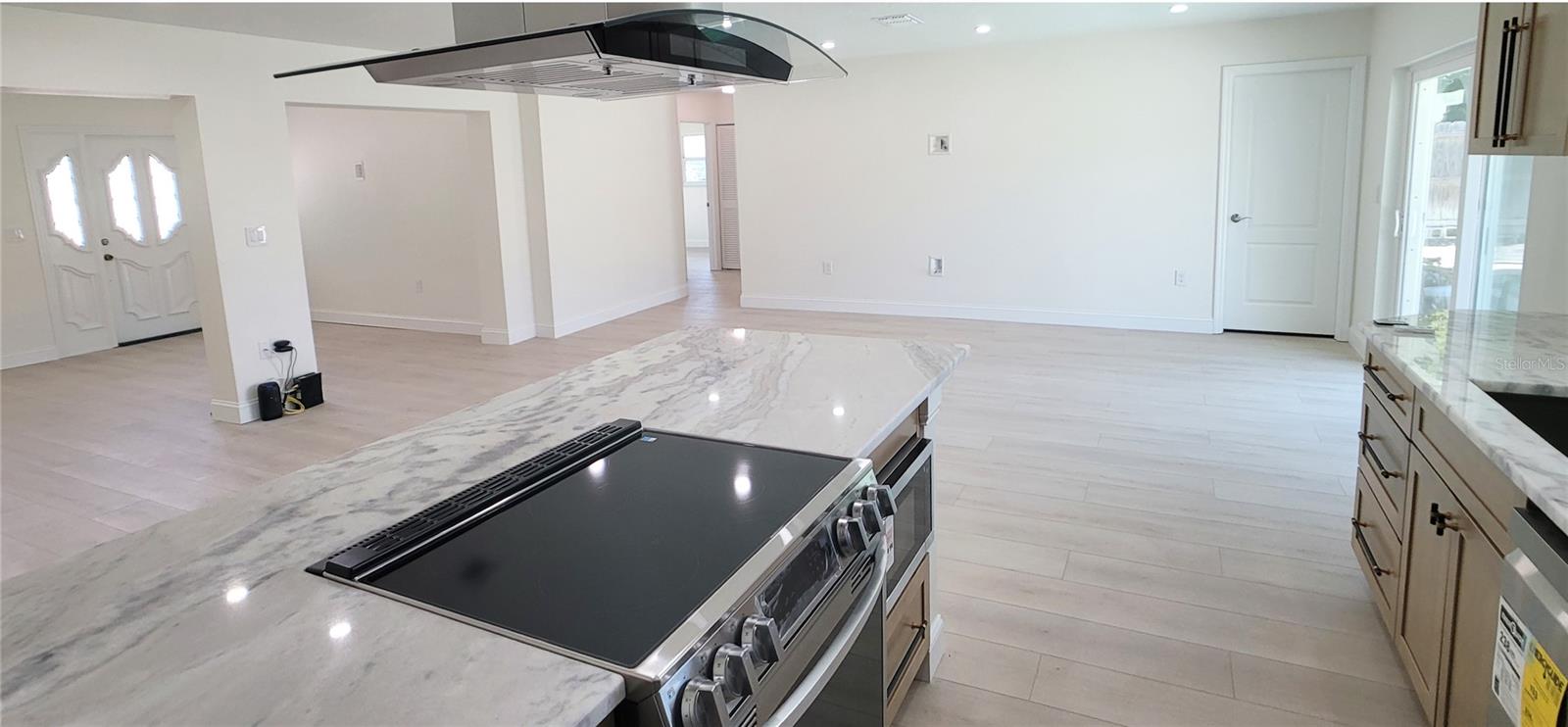 Image 13 of 36 For 4018 29th Avenue W