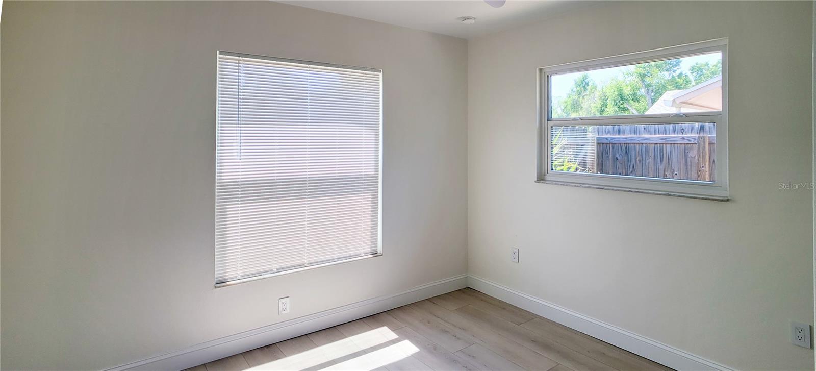 Image 19 of 36 For 4018 29th Avenue W