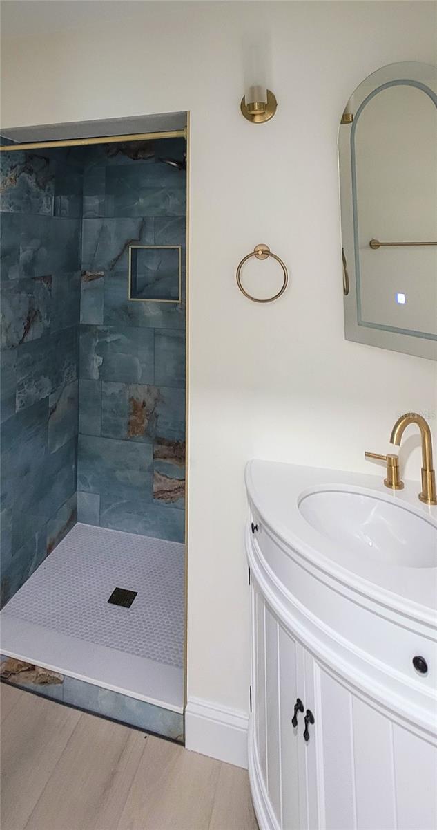 Image 28 of 36 For 4018 29th Avenue W