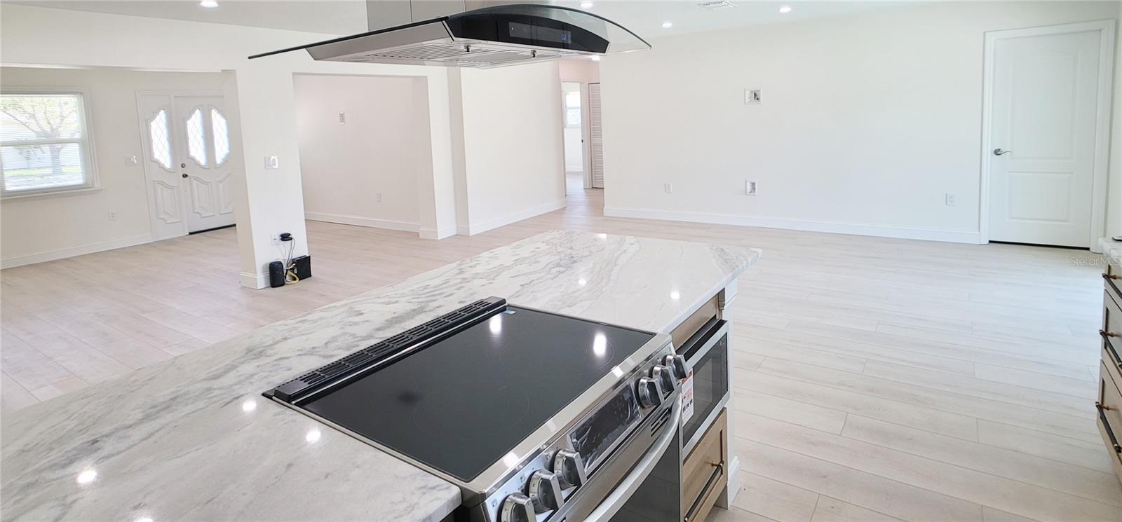 Image 30 of 36 For 4018 29th Avenue W