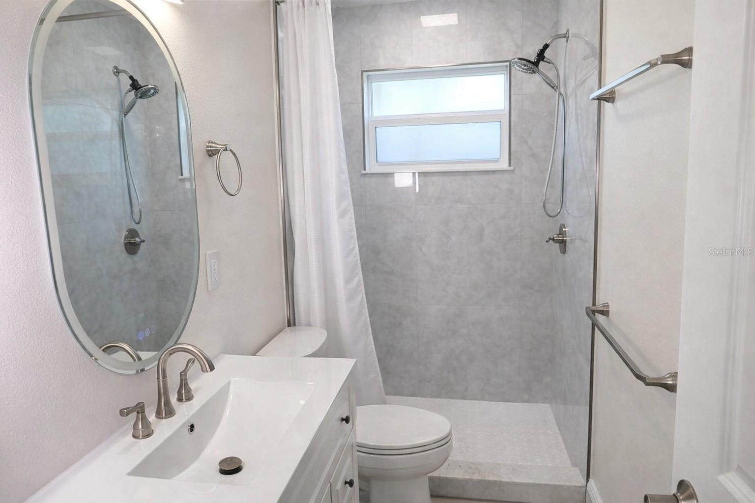 Image 4 of 36 For 4018 29th Avenue W