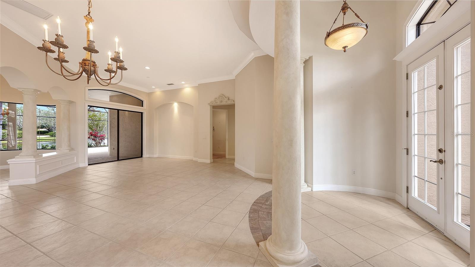 Image 11 of 77 For 7134 Whitemarsh Circle