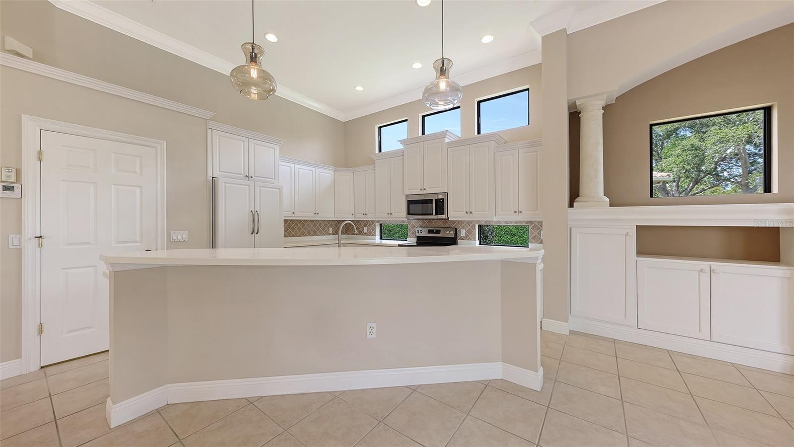 Image 18 of 77 For 7134 Whitemarsh Circle