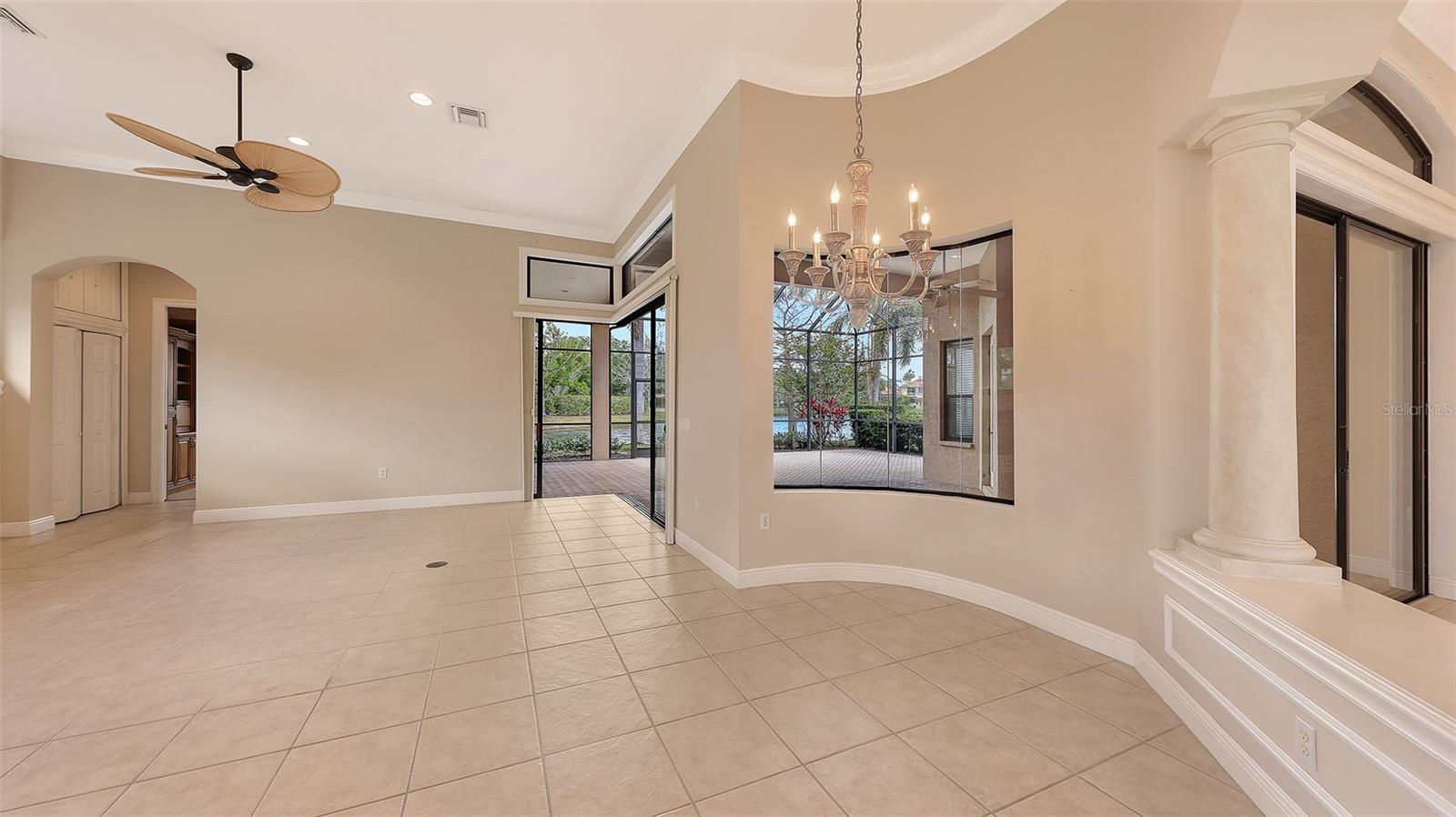 Image 21 of 77 For 7134 Whitemarsh Circle