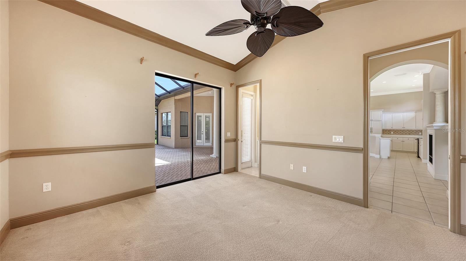 Image 28 of 77 For 7134 Whitemarsh Circle