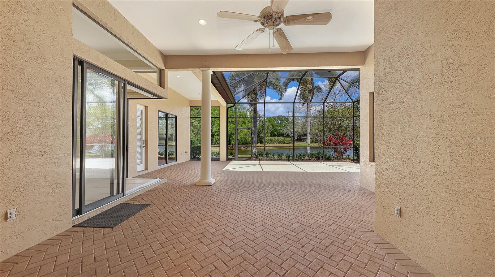 Image 49 of 77 For 7134 Whitemarsh Circle