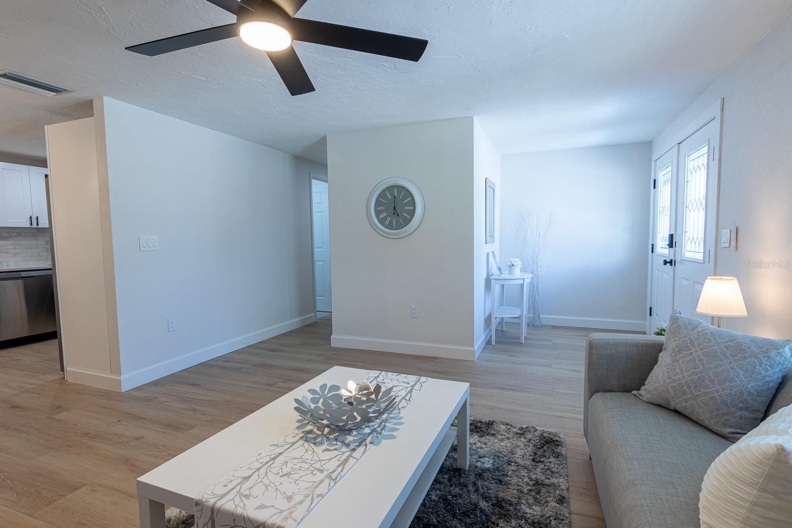 Image 14 of 34 For 420 Archibald Avenue