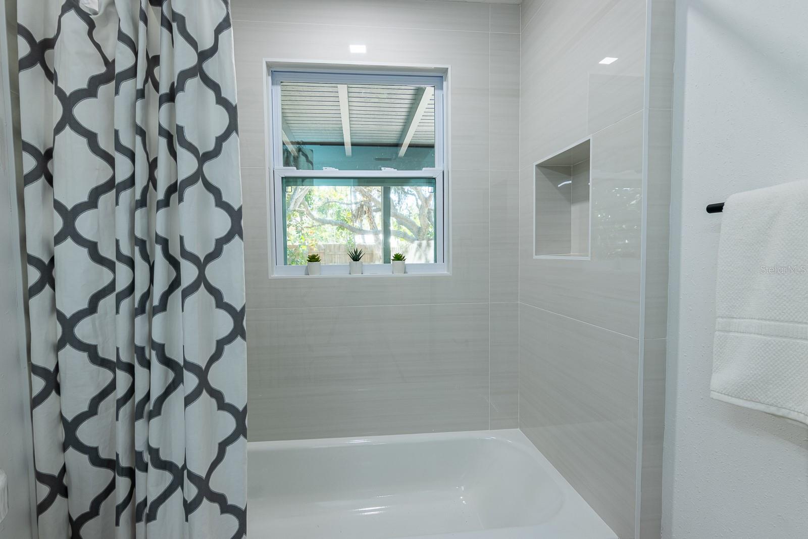 Image 25 of 34 For 420 Archibald Avenue