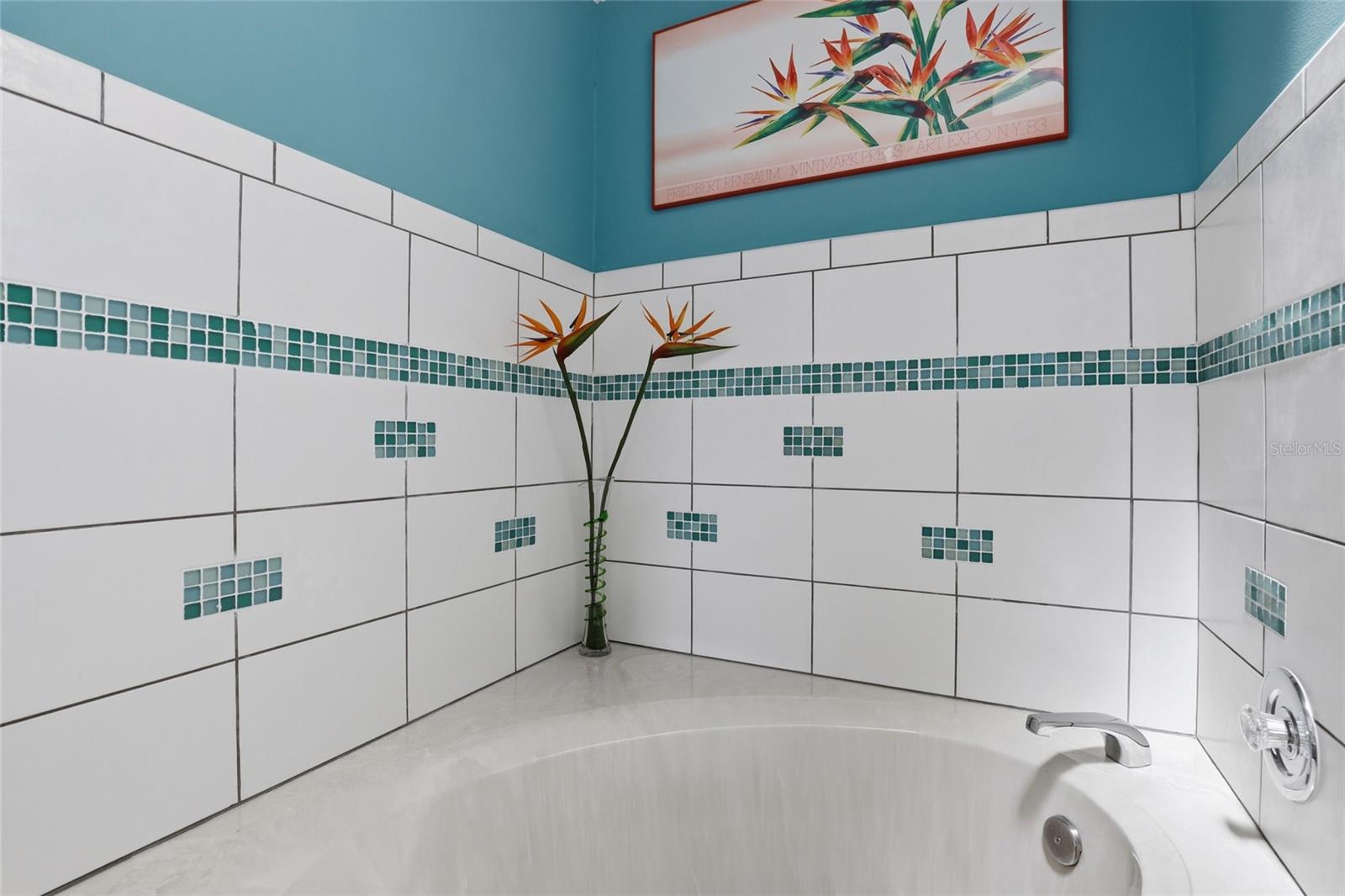 Image 29 of 51 For 5588 Golf Pointe Drive 1