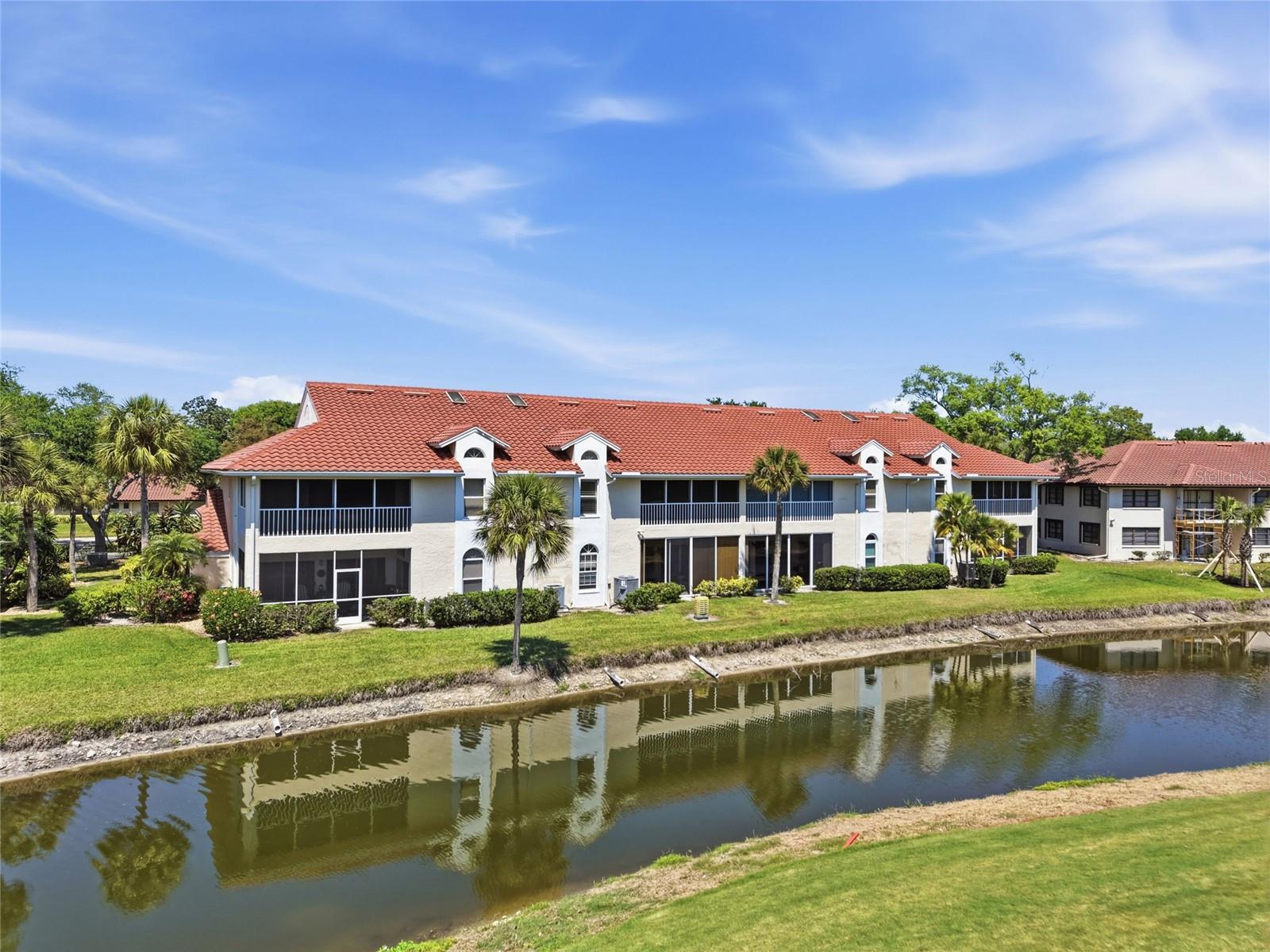 Image 45 of 51 For 5588 Golf Pointe Drive 1