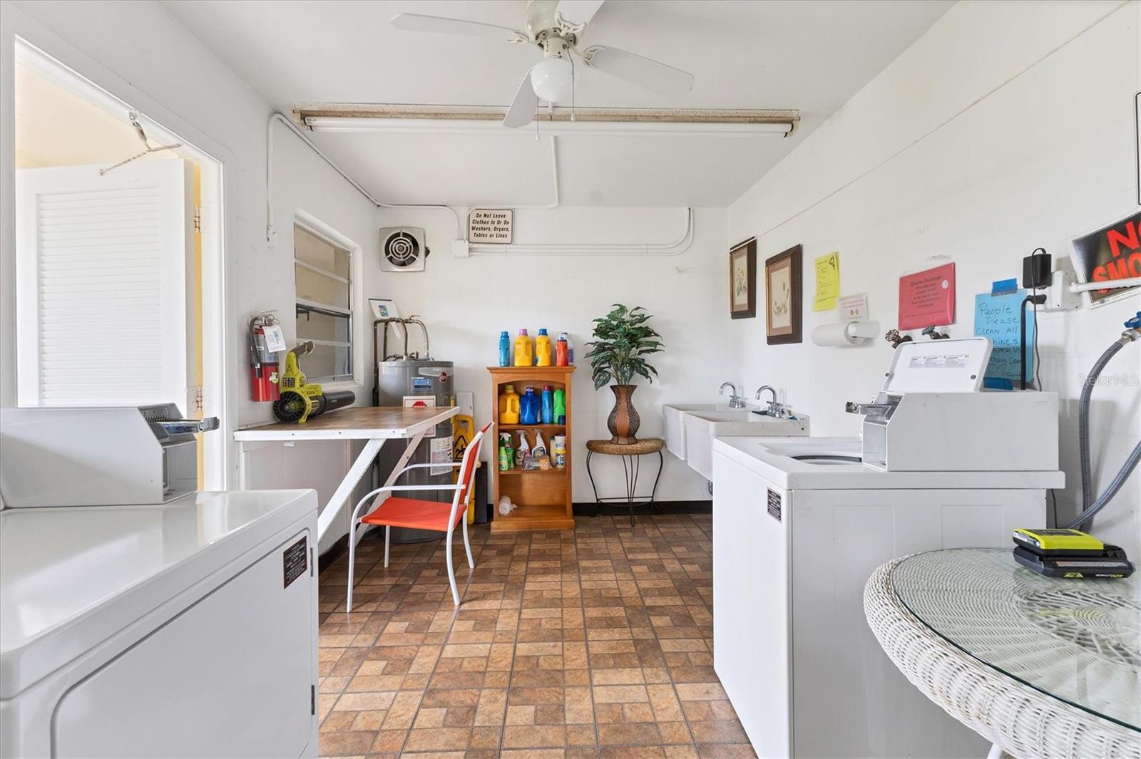 Image 26 of 48 For 3690 Pinecrest St  114