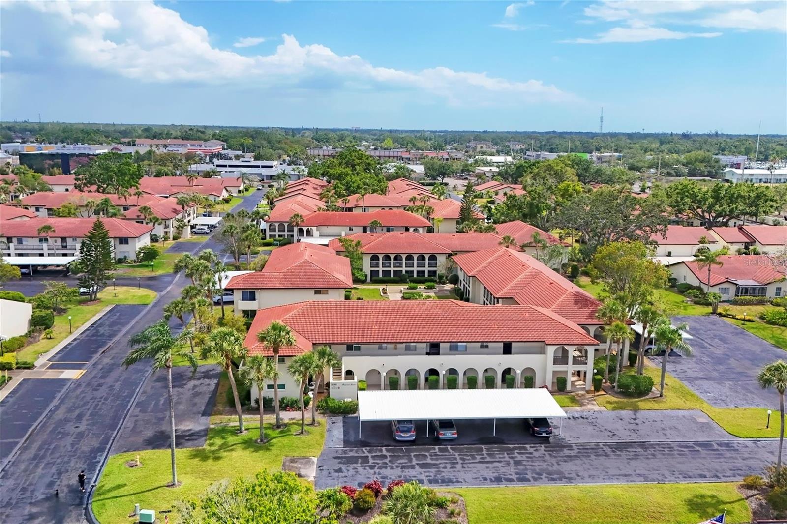 Image 31 of 48 For 3690 Pinecrest St  114