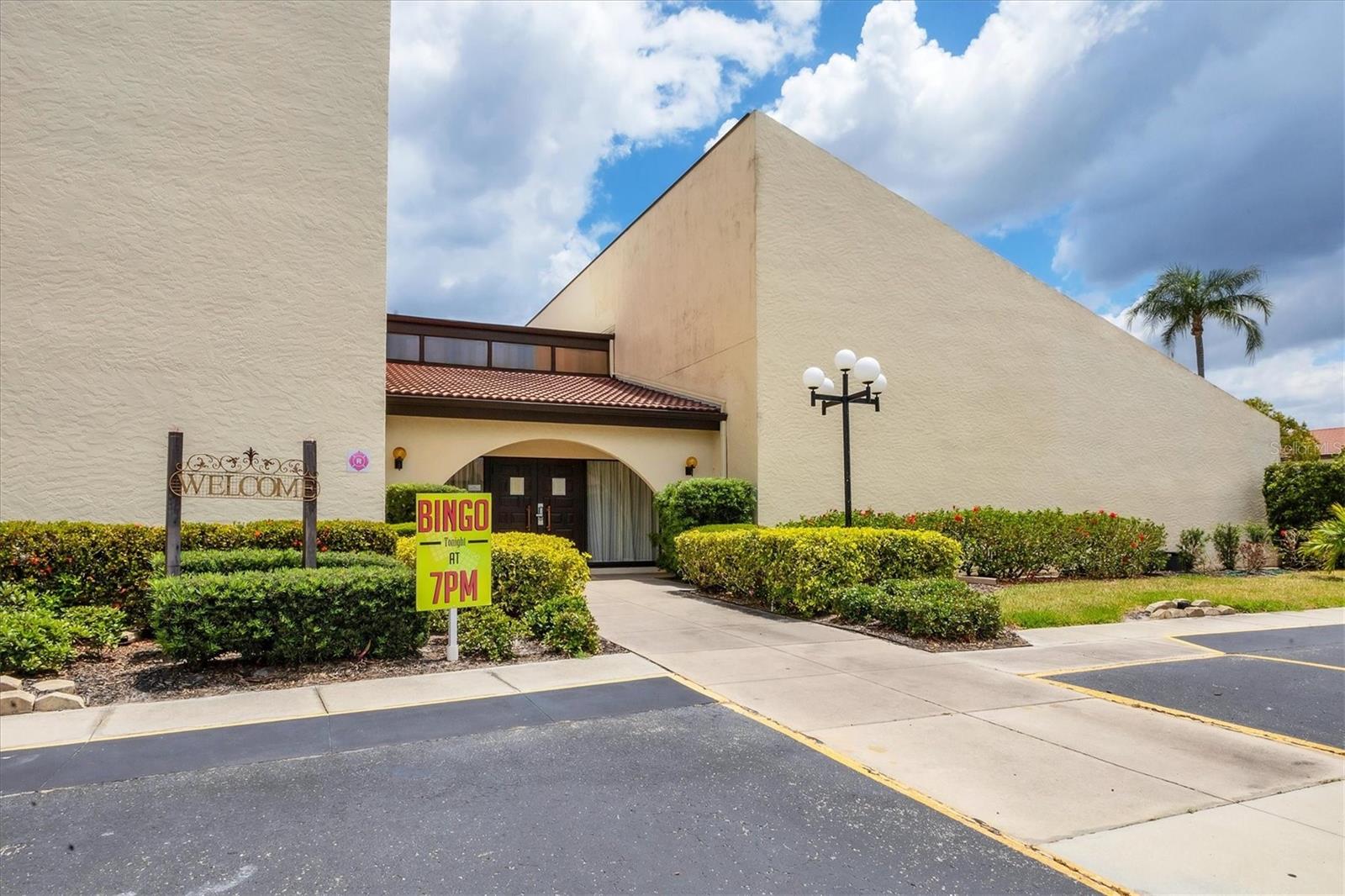 Image 37 of 48 For 3690 Pinecrest St  114