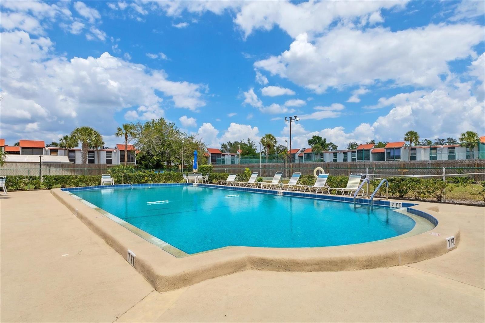 Image 39 of 48 For 3690 Pinecrest St  114